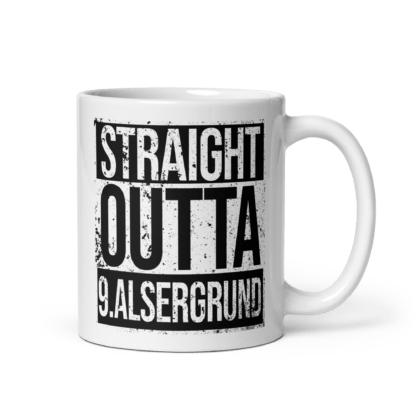 Straight Outta Wiener Bezirke Tasse